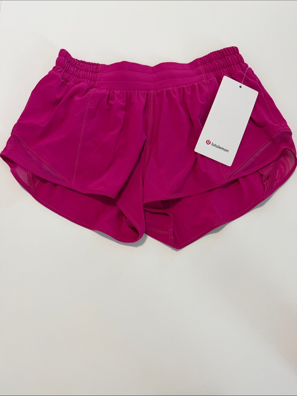 Lululemon - Hotty Hot Low Rise Short 2.5” - NWT